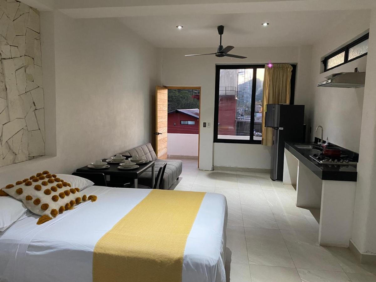 Kavali Hotel Los Ayala Bagian luar foto