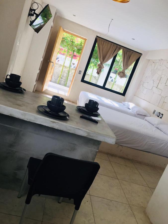 Kavali Hotel Los Ayala Bagian luar foto