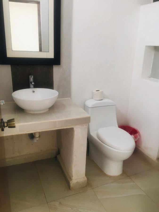 Kavali Hotel Los Ayala Bagian luar foto